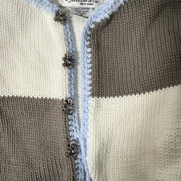 Gita Accessories Inc New York, Baby Sweater with Teddy Bear Buttons, S 6-12 MOS - Picture 7 of 7